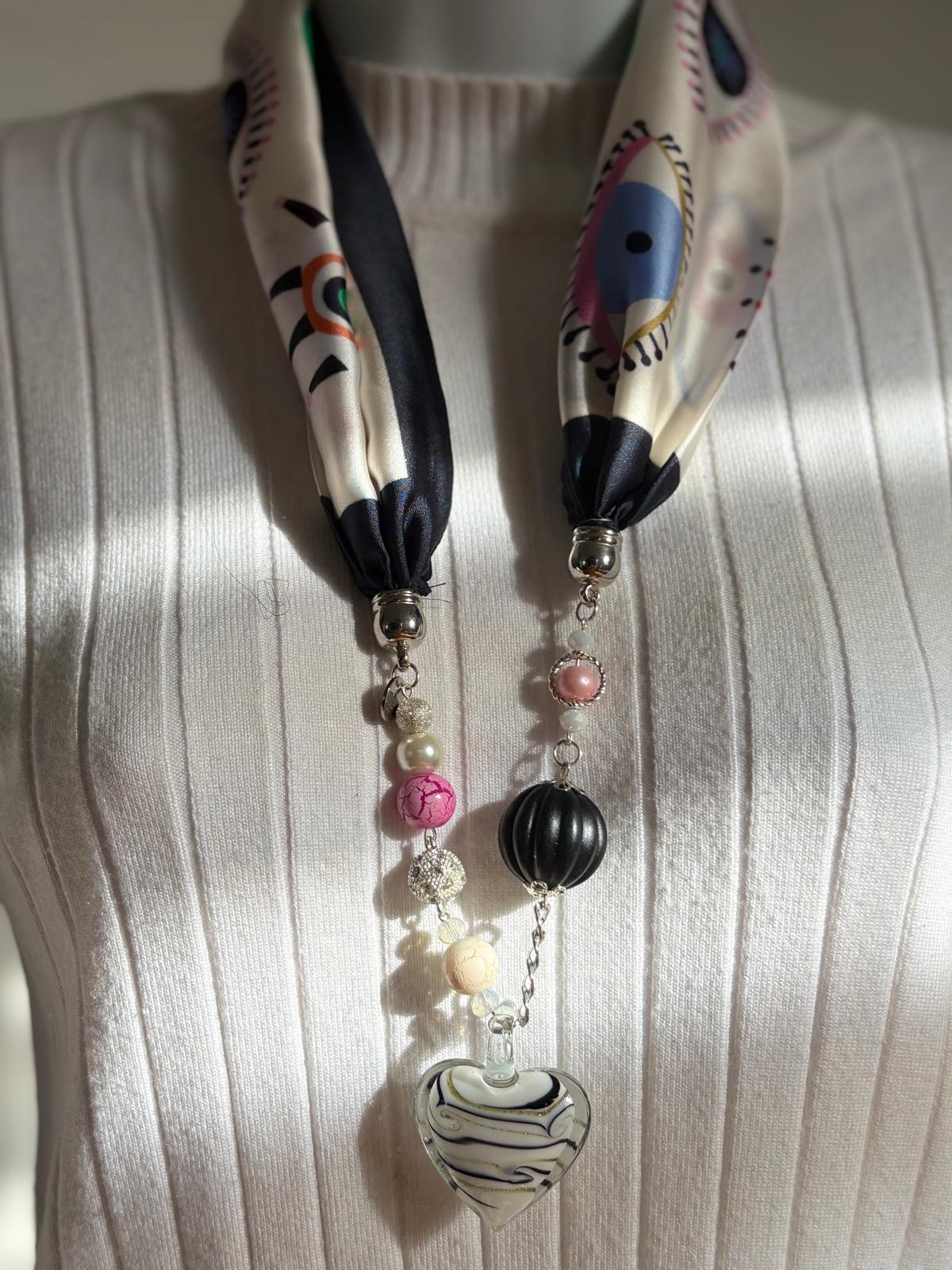 Collar : Corazón en cristal