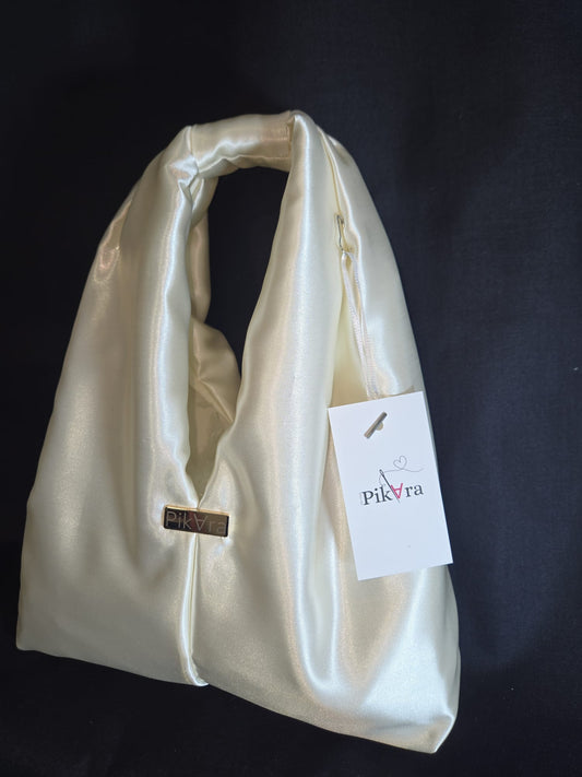 Bolso Satinado: Blanco Perlado