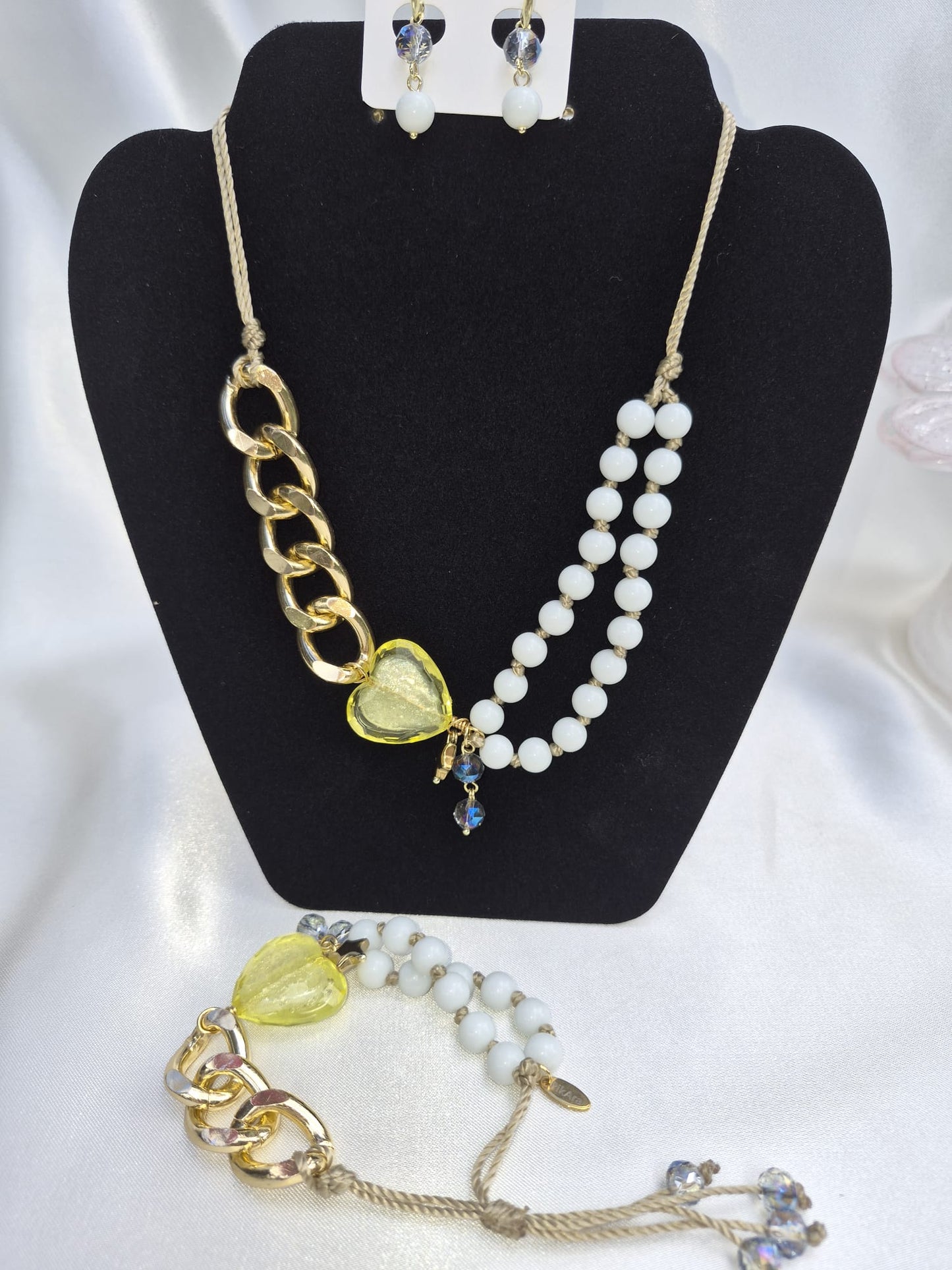 Set de collar: 3 piezas (Color Amarillo)