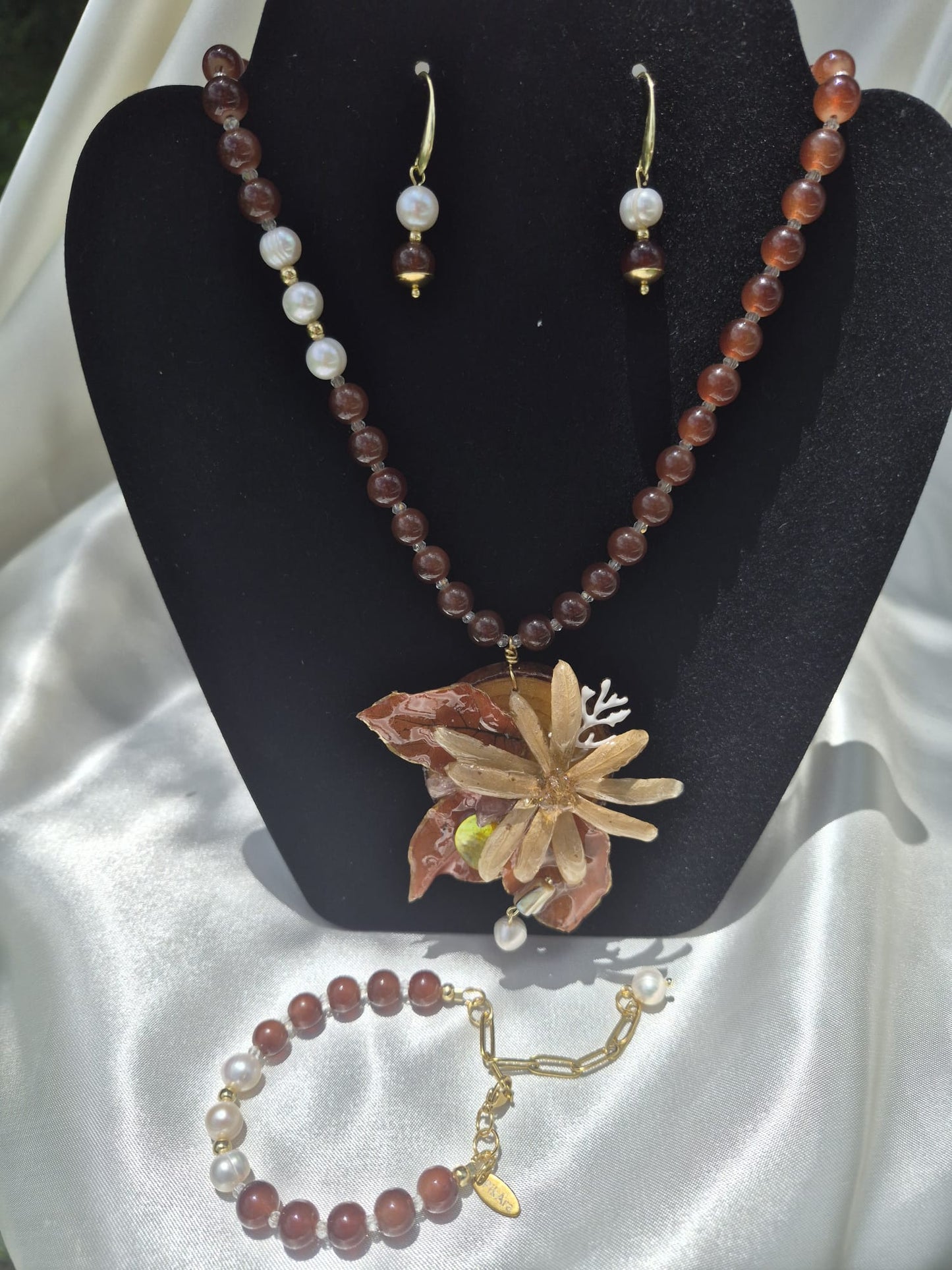 Collar: Dije Flor de Estrella