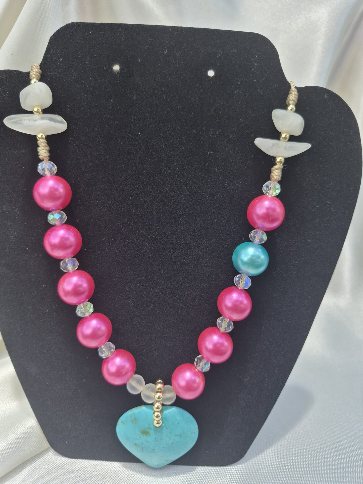 Collar: Perlas