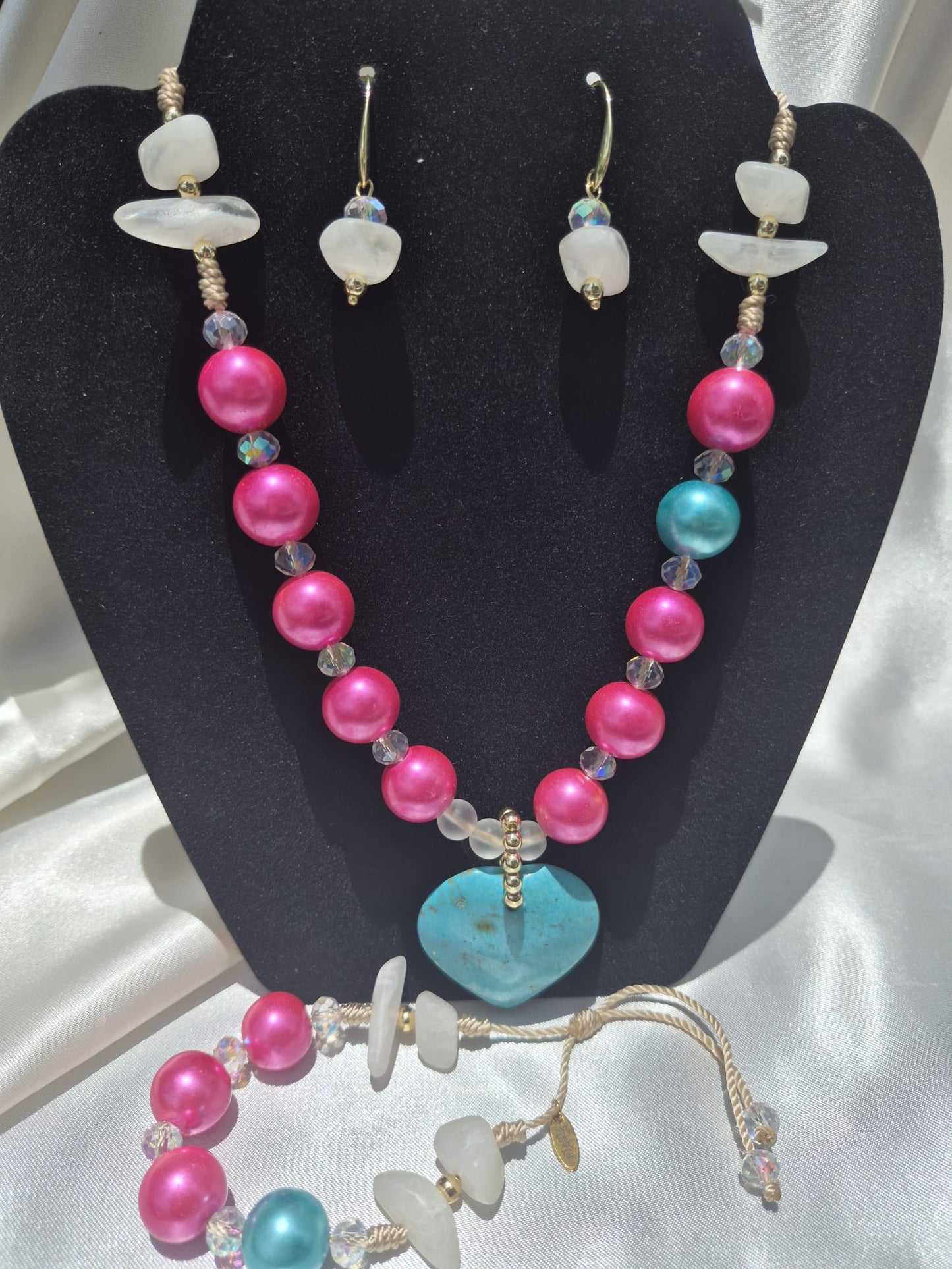 Collar: Perlas