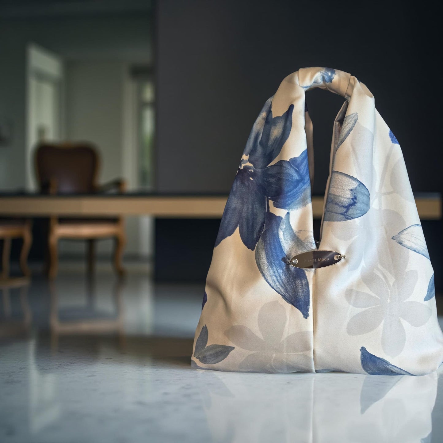 Bolso en tela: Floreada azul y Blanca