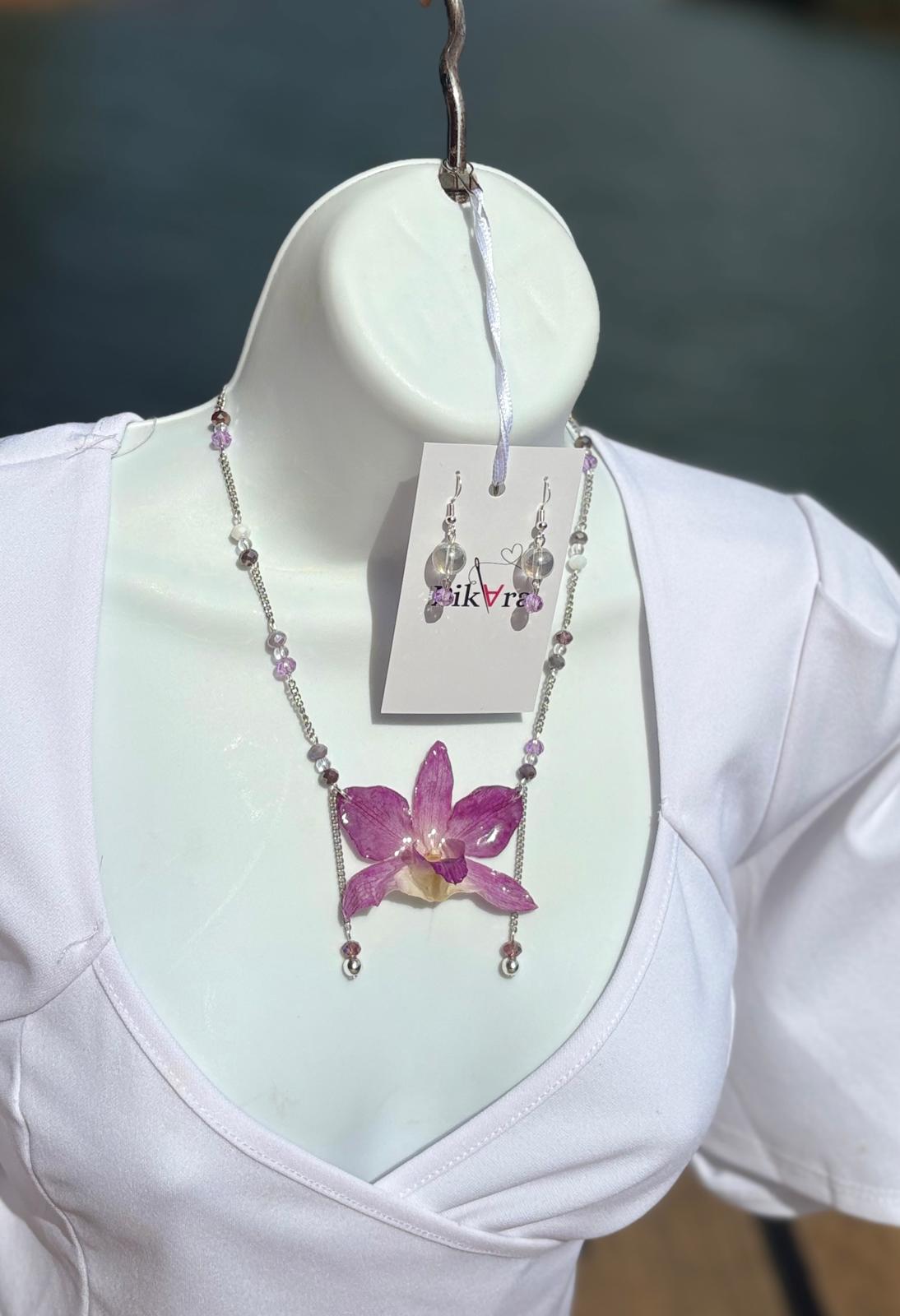 Collar de Orquidea: Violeta